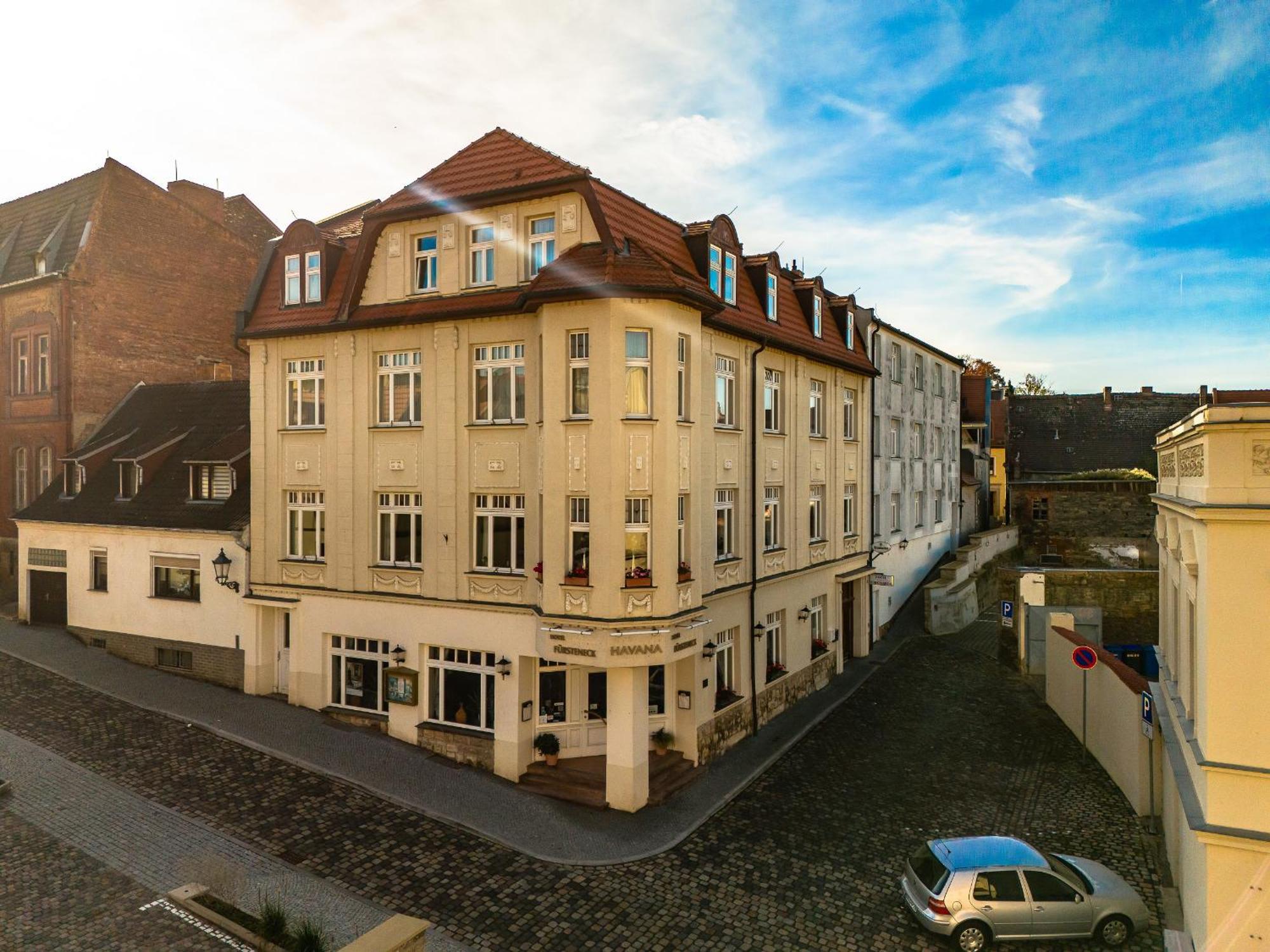 Hotel Fuersteneck Бернбург Екстериор снимка