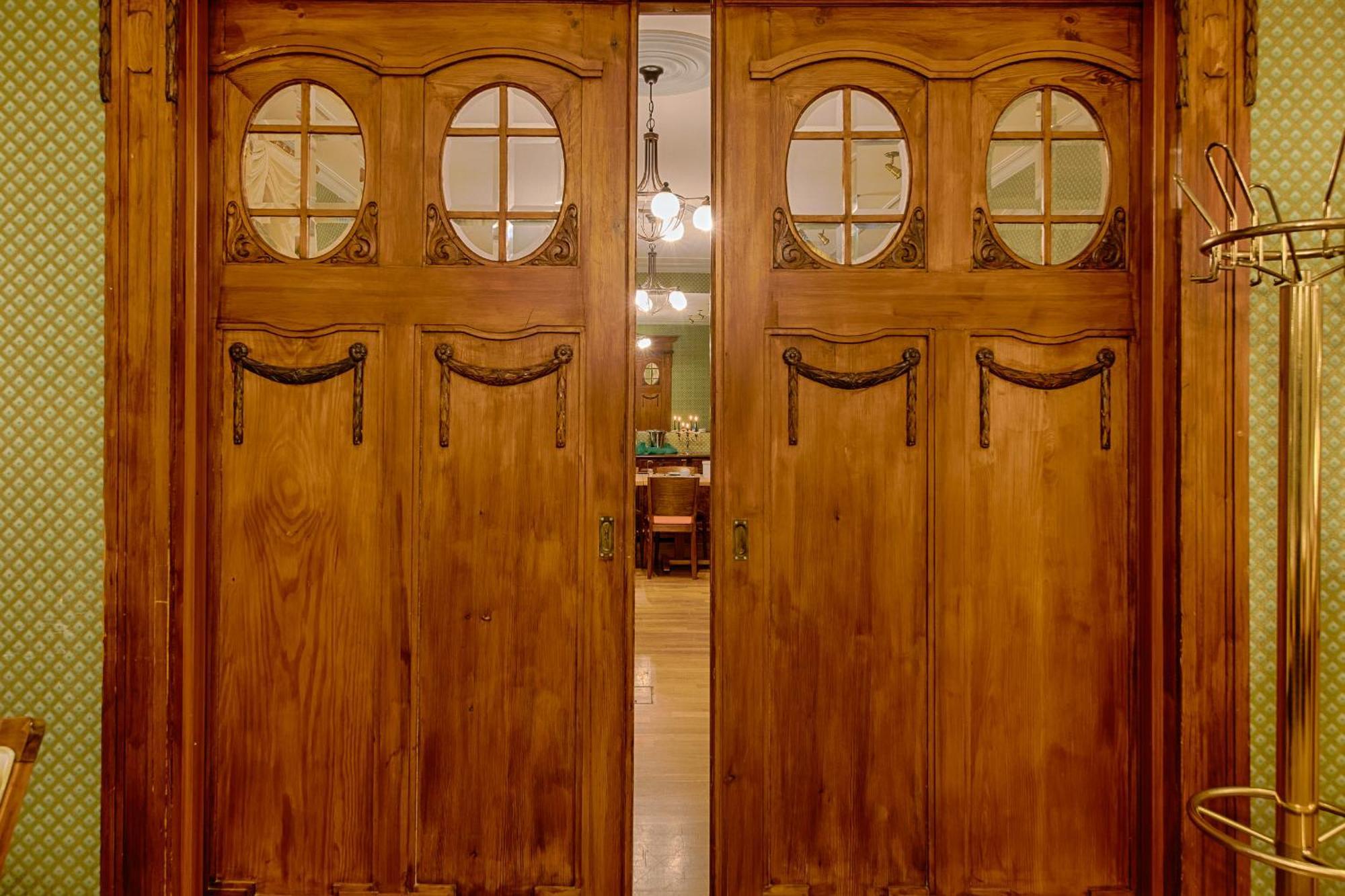 Hotel Fuersteneck Бернбург Екстериор снимка