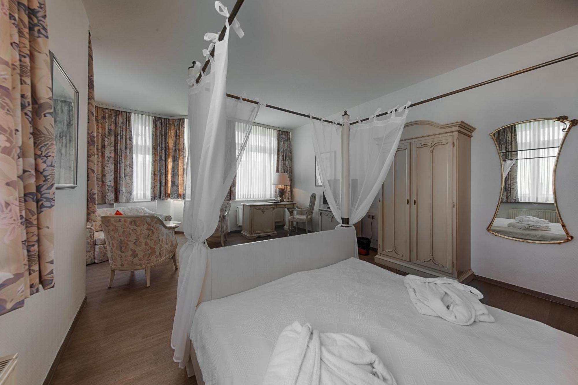 Hotel Fuersteneck Бернбург Екстериор снимка