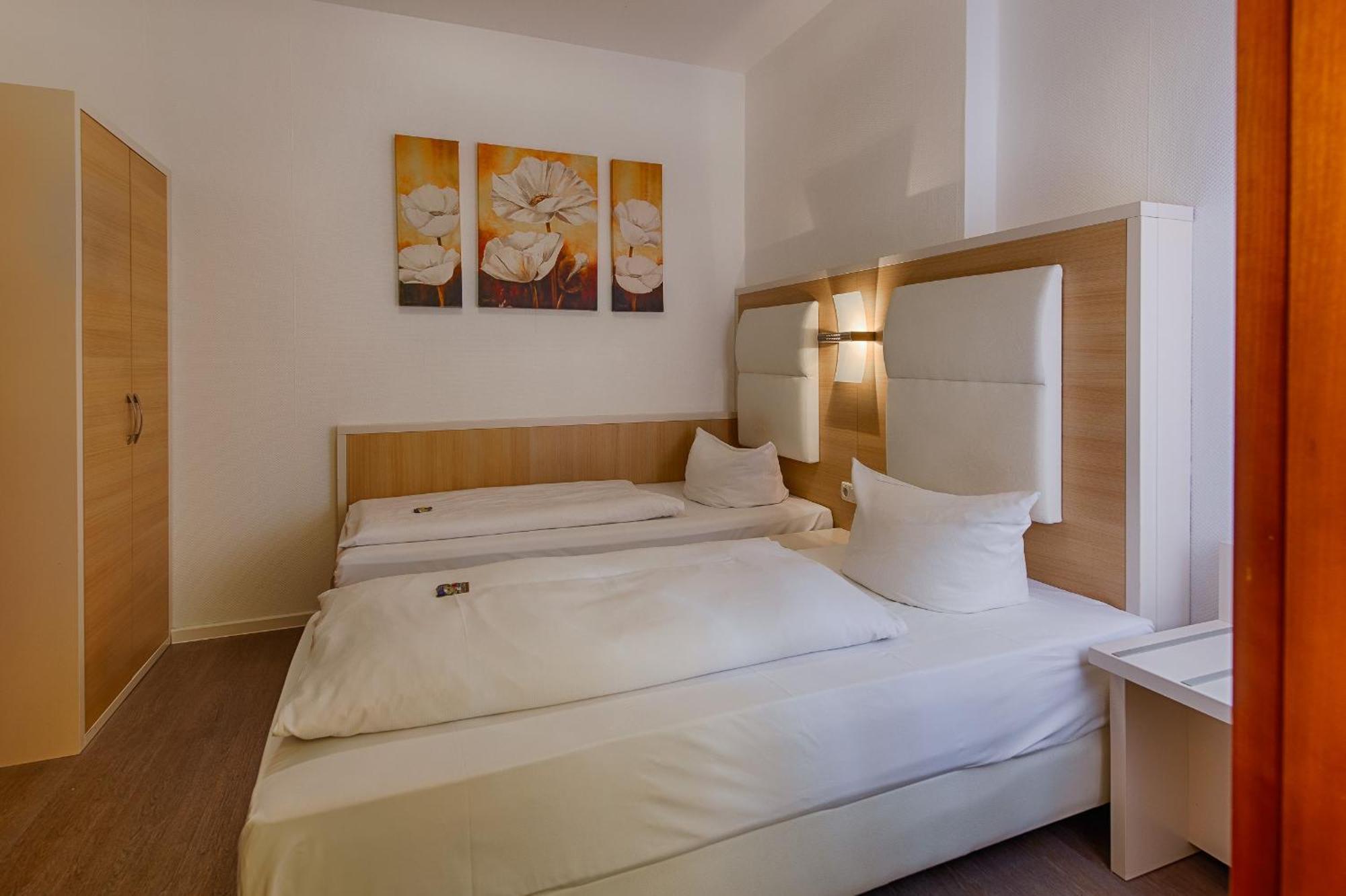 Hotel Fuersteneck Бернбург Екстериор снимка