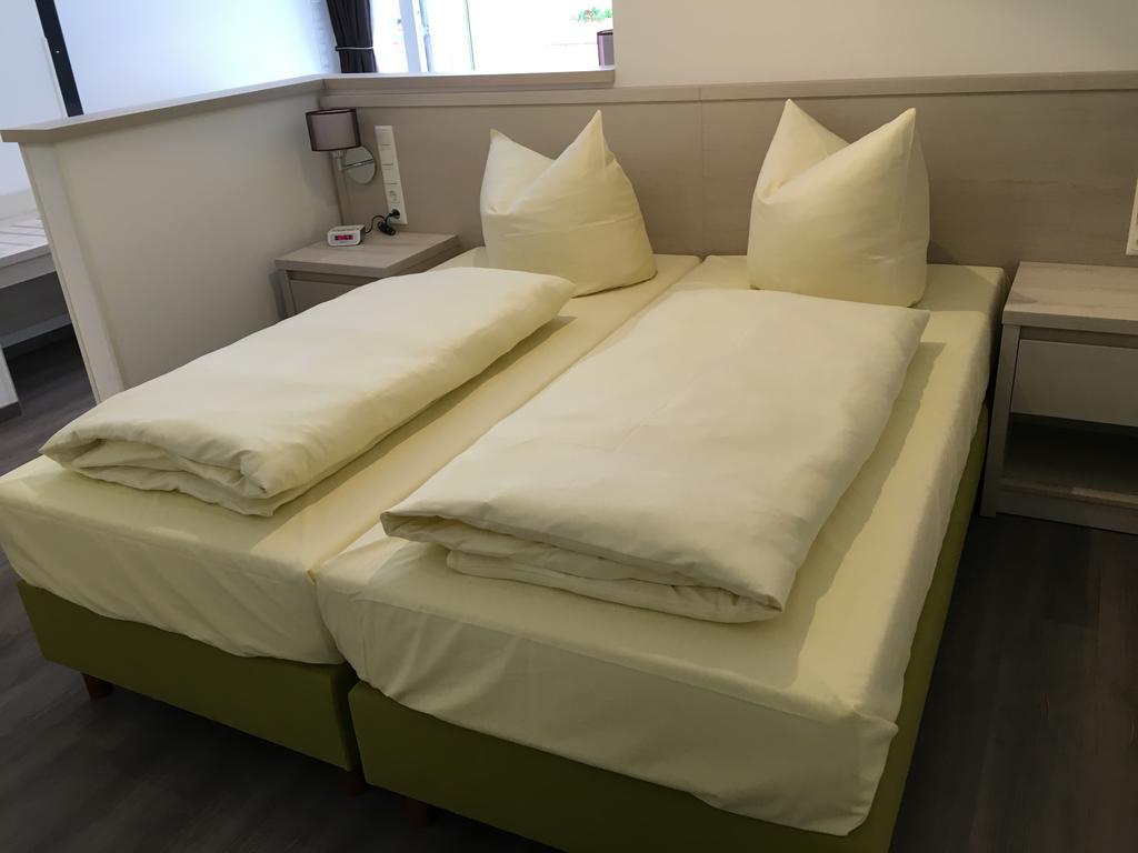 Hotel Fuersteneck Бернбург Екстериор снимка
