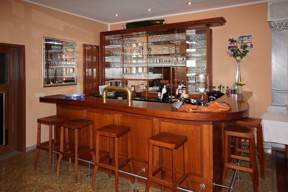 Hotel Fuersteneck Бернбург Екстериор снимка