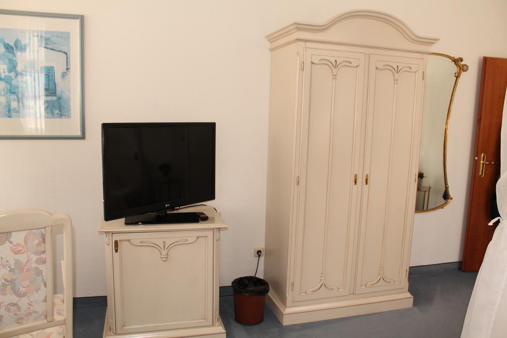 Hotel Fuersteneck Бернбург Екстериор снимка