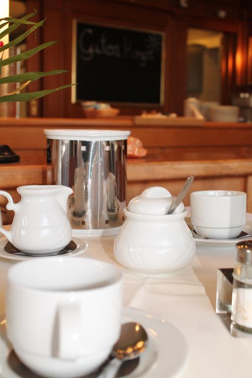Hotel Fuersteneck Бернбург Екстериор снимка